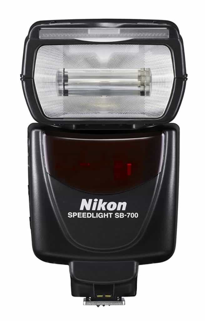 El mejor flash para Nikon: Nikon SB-700 - Flash de zapata para cámaras réflex Nikon